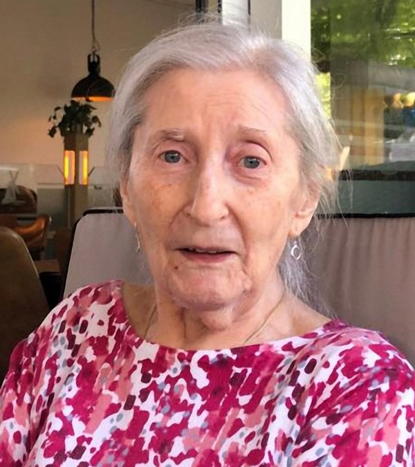 Hélène Coupleut