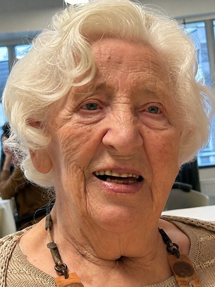 Maria Van den Broeck